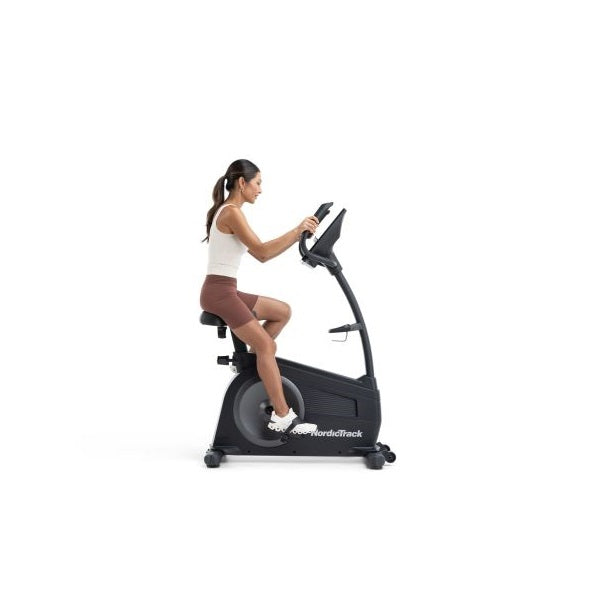 GX LE Upright Bike